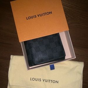 LV Mens wallet
